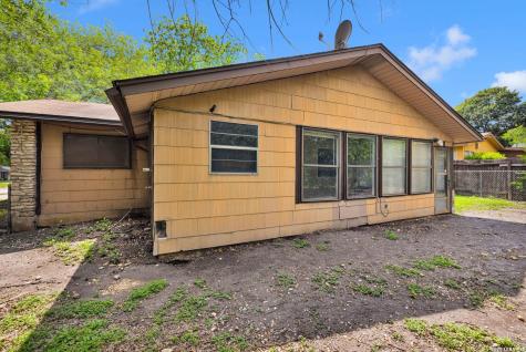4439 Sunnyvale Lane San Antonio TX 78217
