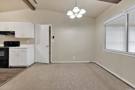 4439 Sunnyvale Lane San Antonio TX 78217