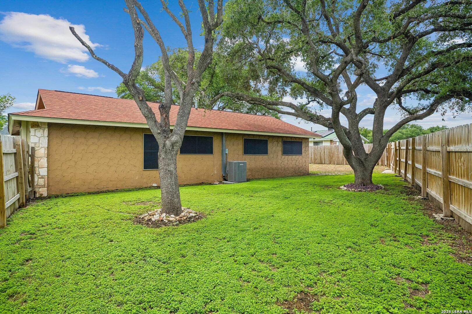 6847 Blue Lake San Antonio TX 78244