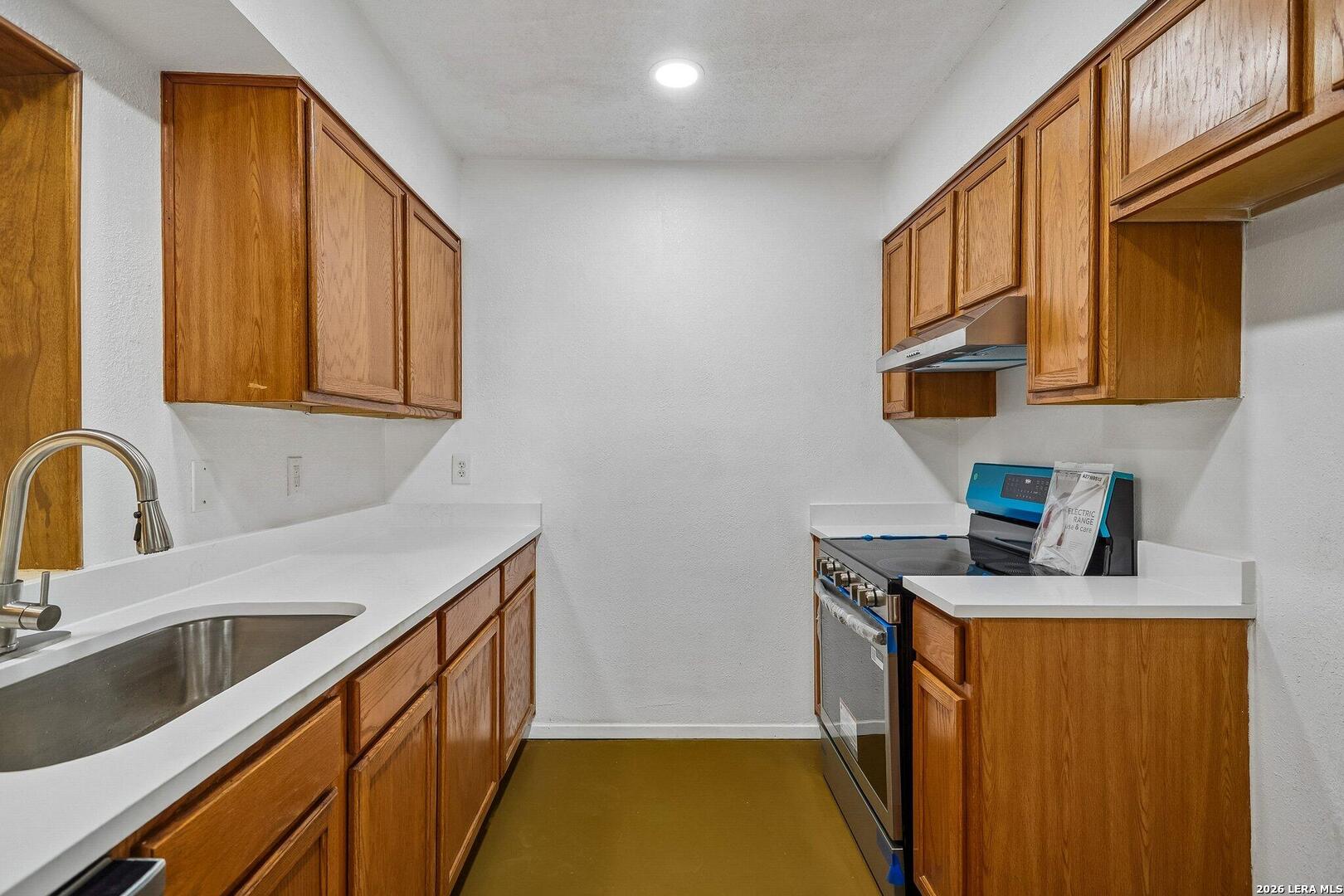6847 Blue Lake San Antonio TX 78244