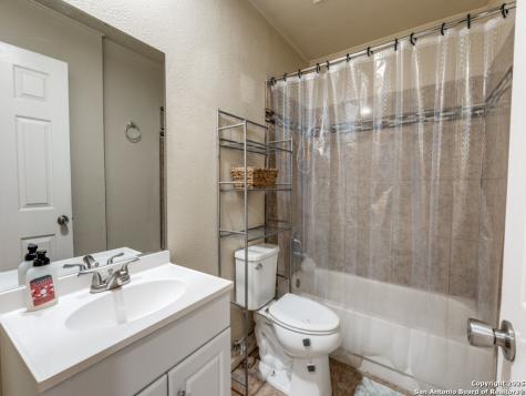 5615 Wood Climb Street San Antonio TX 78233