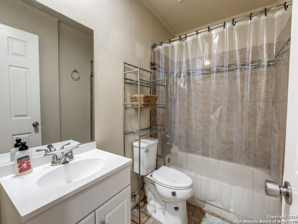 5615 Wood Climb Street San Antonio TX 78233