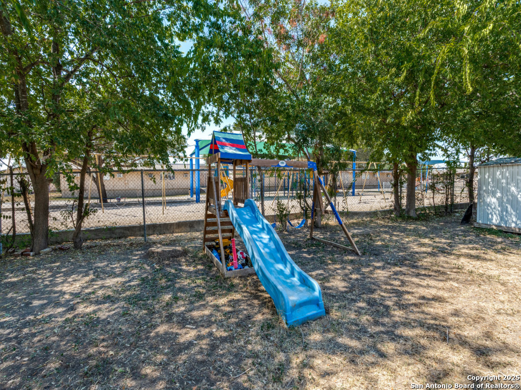 5615 Wood Climb Street San Antonio TX 78233