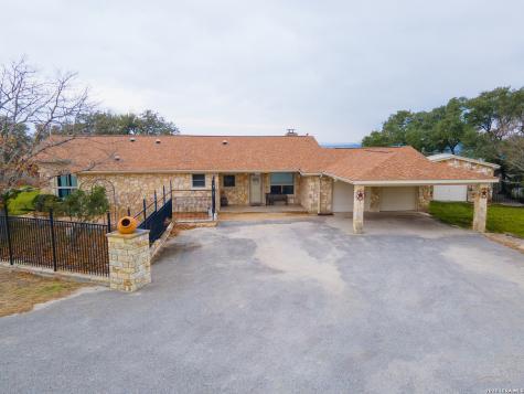 1130 Crossbow Canyon Lake TX 78133
