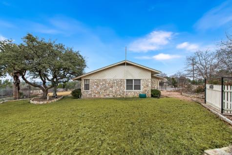 1130 Crossbow Canyon Lake TX 78133