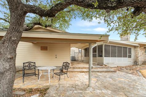1130 Crossbow Canyon Lake TX 78133