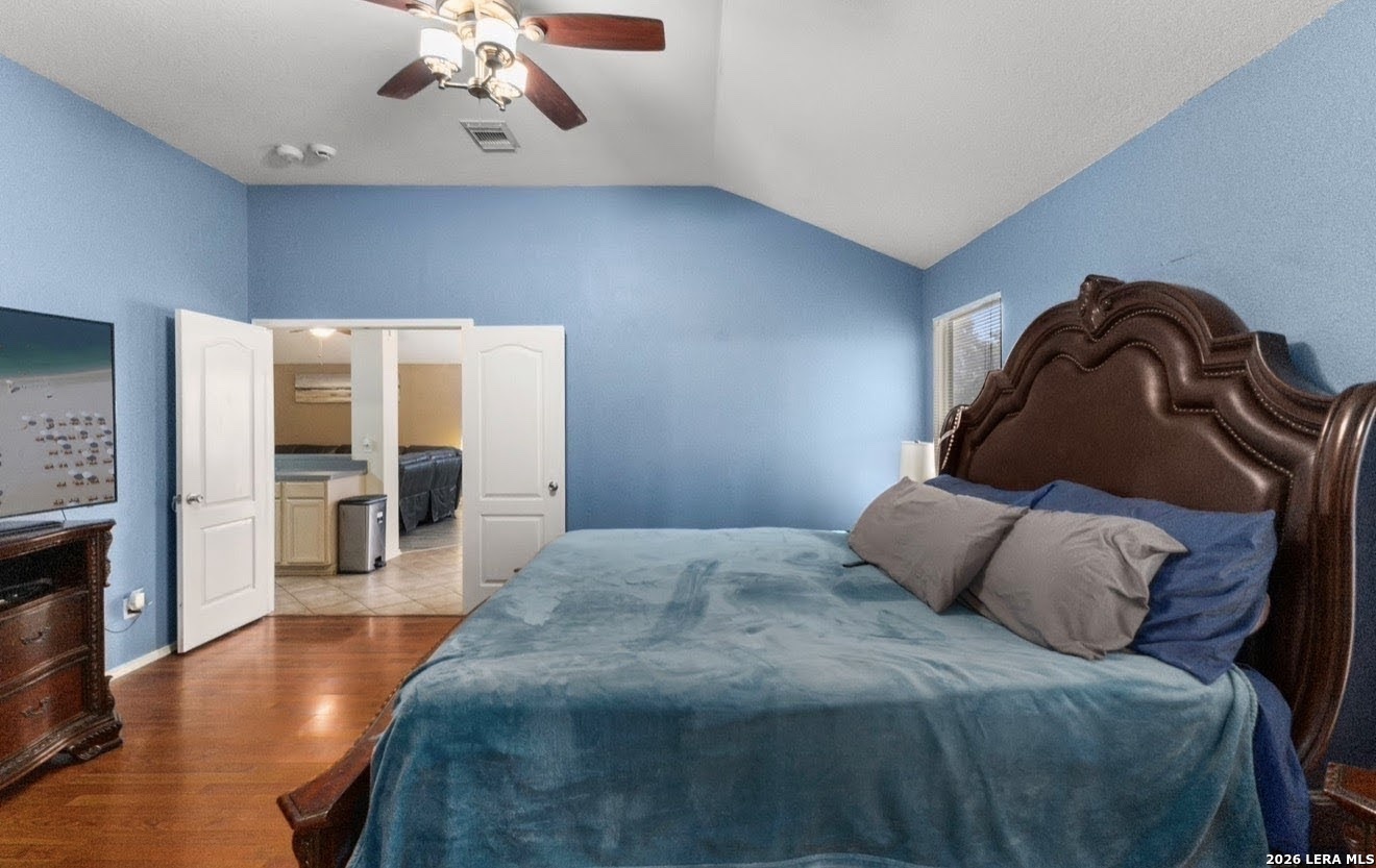 1427 Kingsbridge San Antonio TX 78253