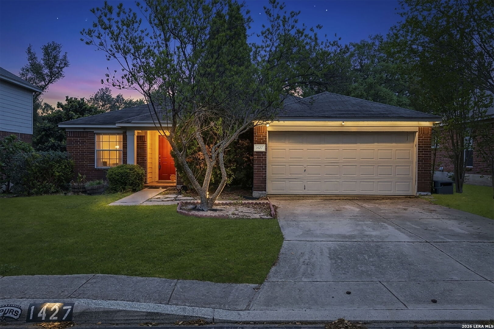 1427 Kingsbridge San Antonio TX 78253