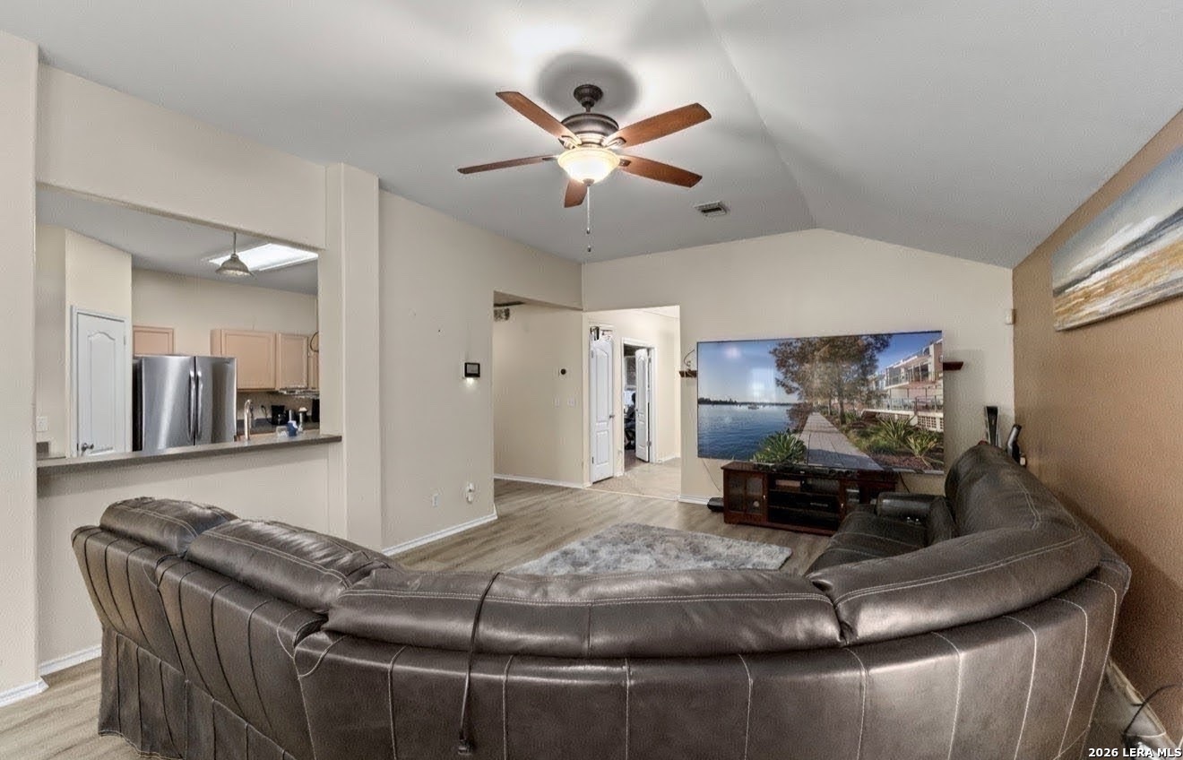 1427 Kingsbridge San Antonio TX 78253