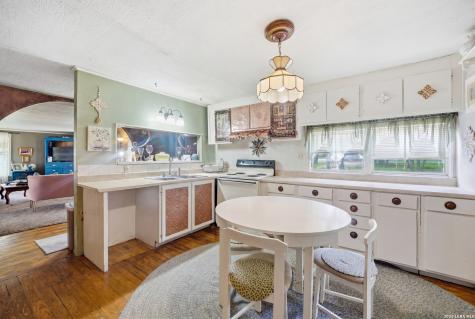 10970 Pearsall Road Atascosa TX 78002