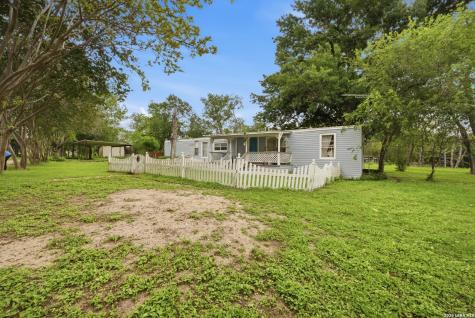 10970 Pearsall Road Atascosa TX 78002