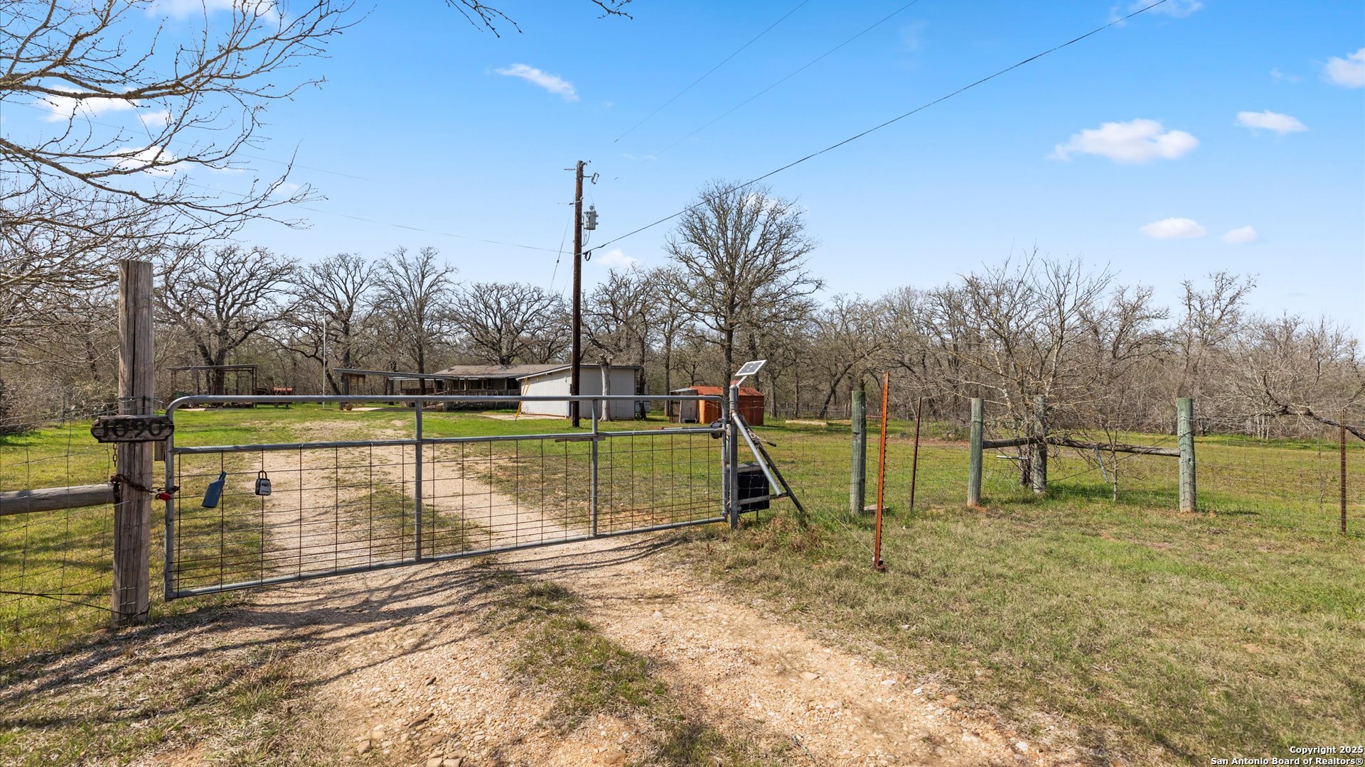 1090 Twin Creeks Seguin TX 78155