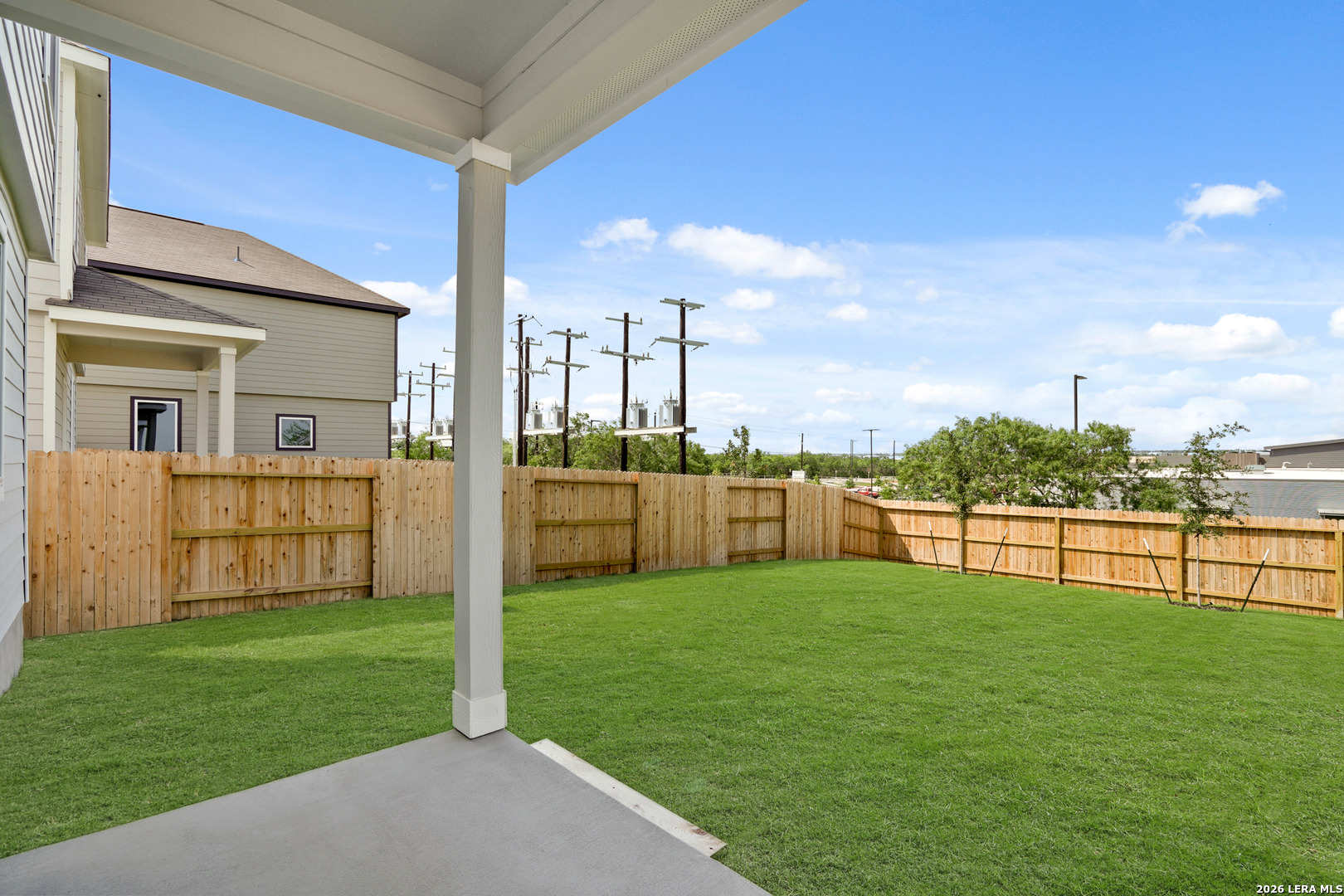 11115 Luckenbach Loop Converse TX 78109