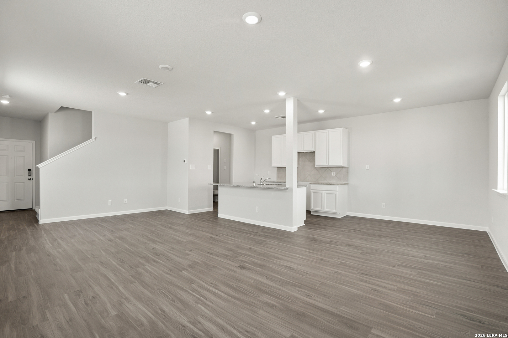 11115 Luckenbach Loop Converse TX 78109