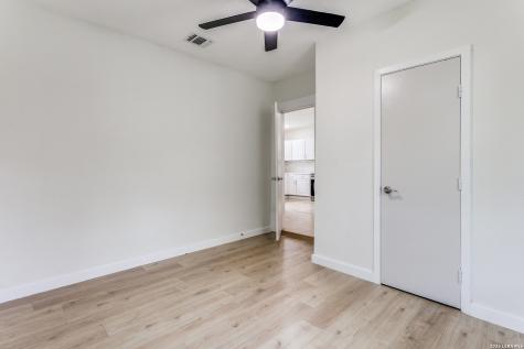 1319 Paso Hondo San Antonio TX 78202