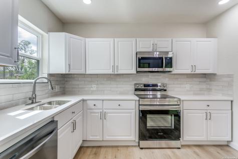1319 Paso Hondo San Antonio TX 78202