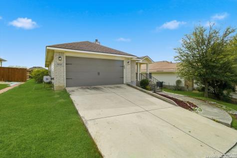 8242 Pioneer Oak Converse TX 78109