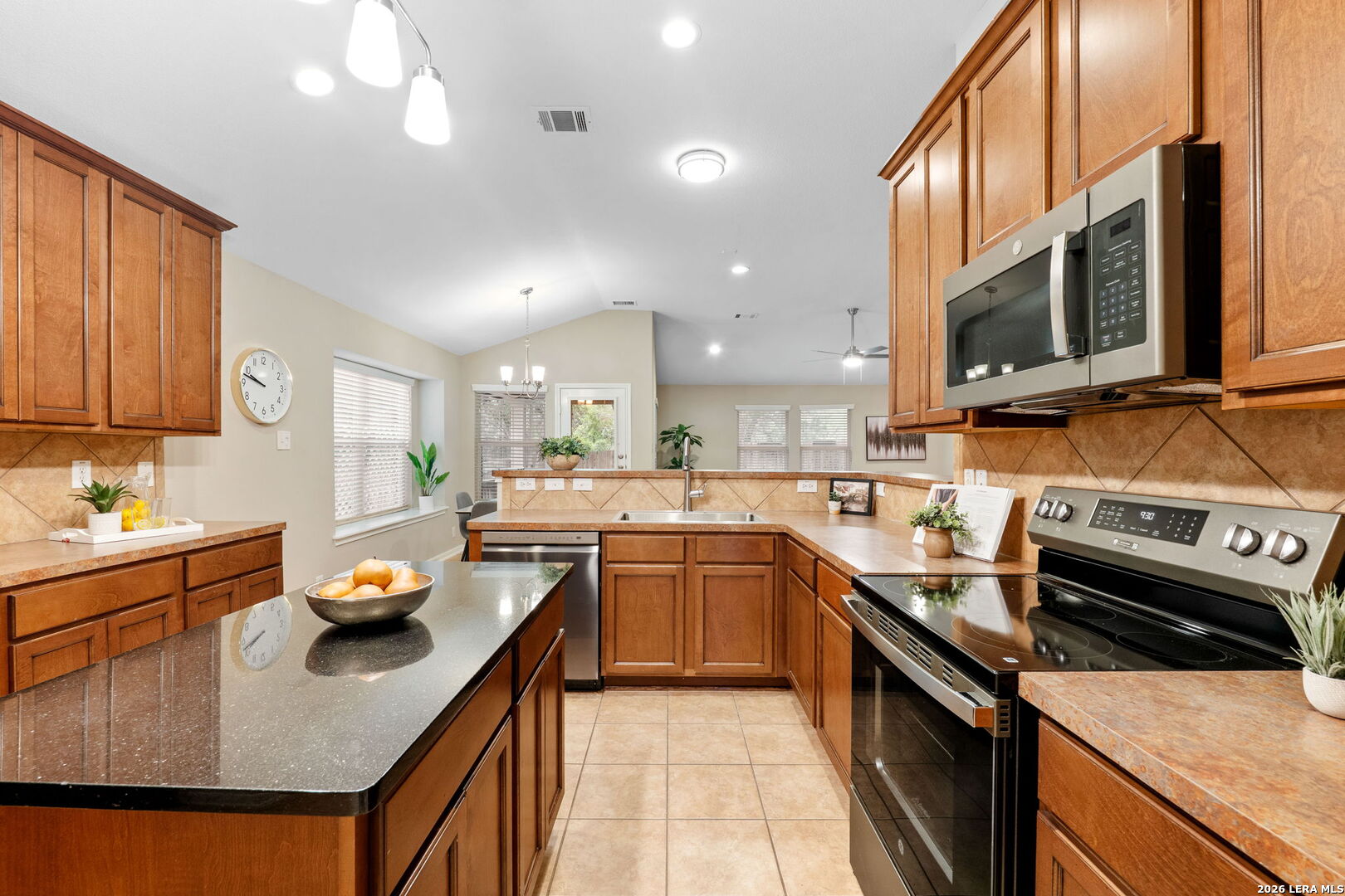 7814 Lacey Oak Cove San Antonio TX 78250
