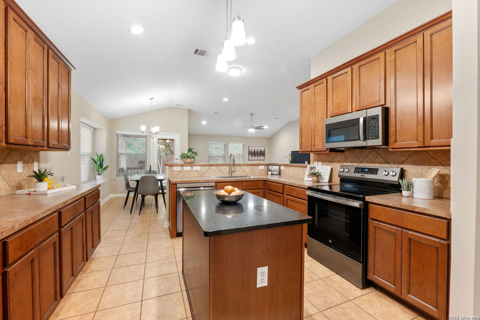 7814 Lacey Oak Cove San Antonio TX 78250