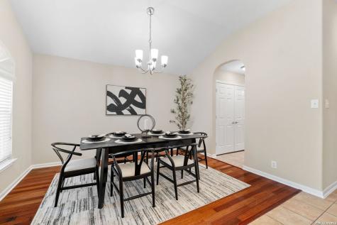 7814 Lacey Oak Cove San Antonio TX 78250