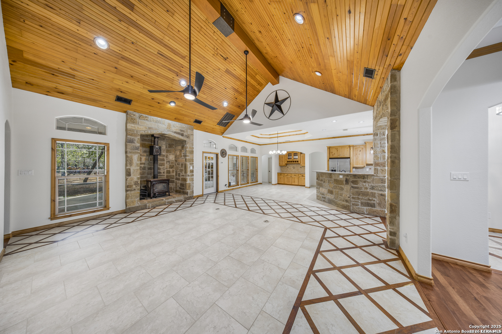 149 Legacy Trace La Vernia TX 78121