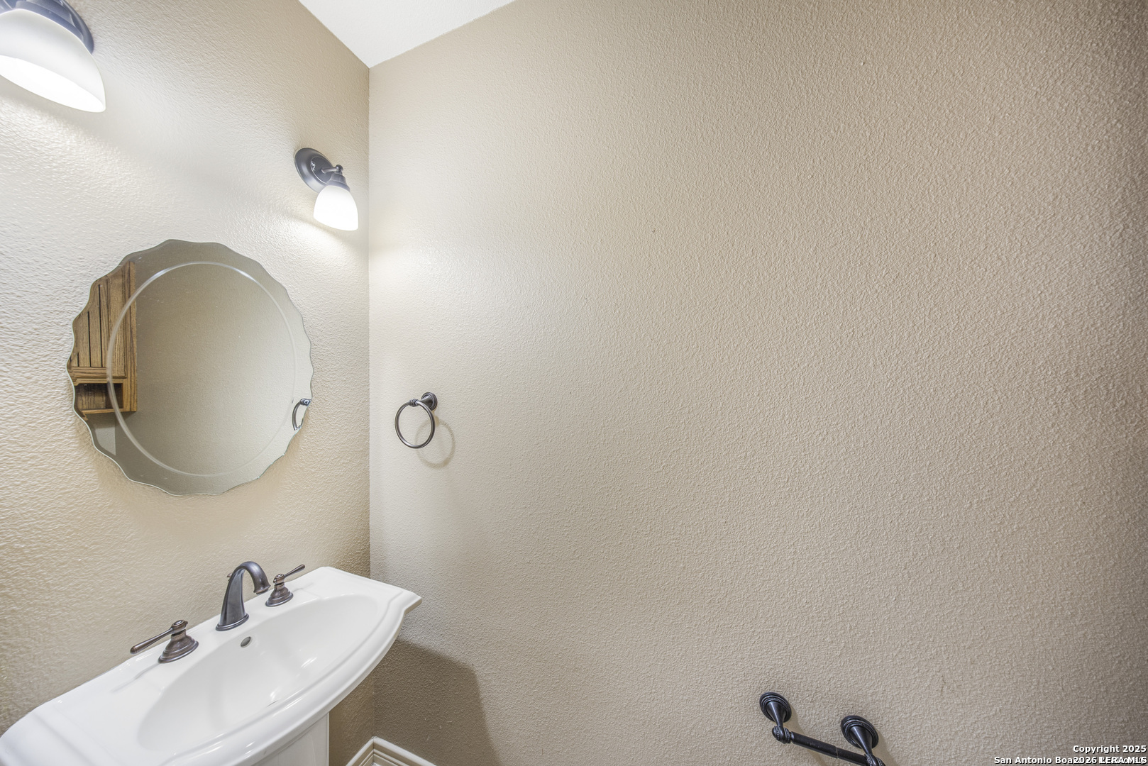 149 Legacy Trace La Vernia TX 78121