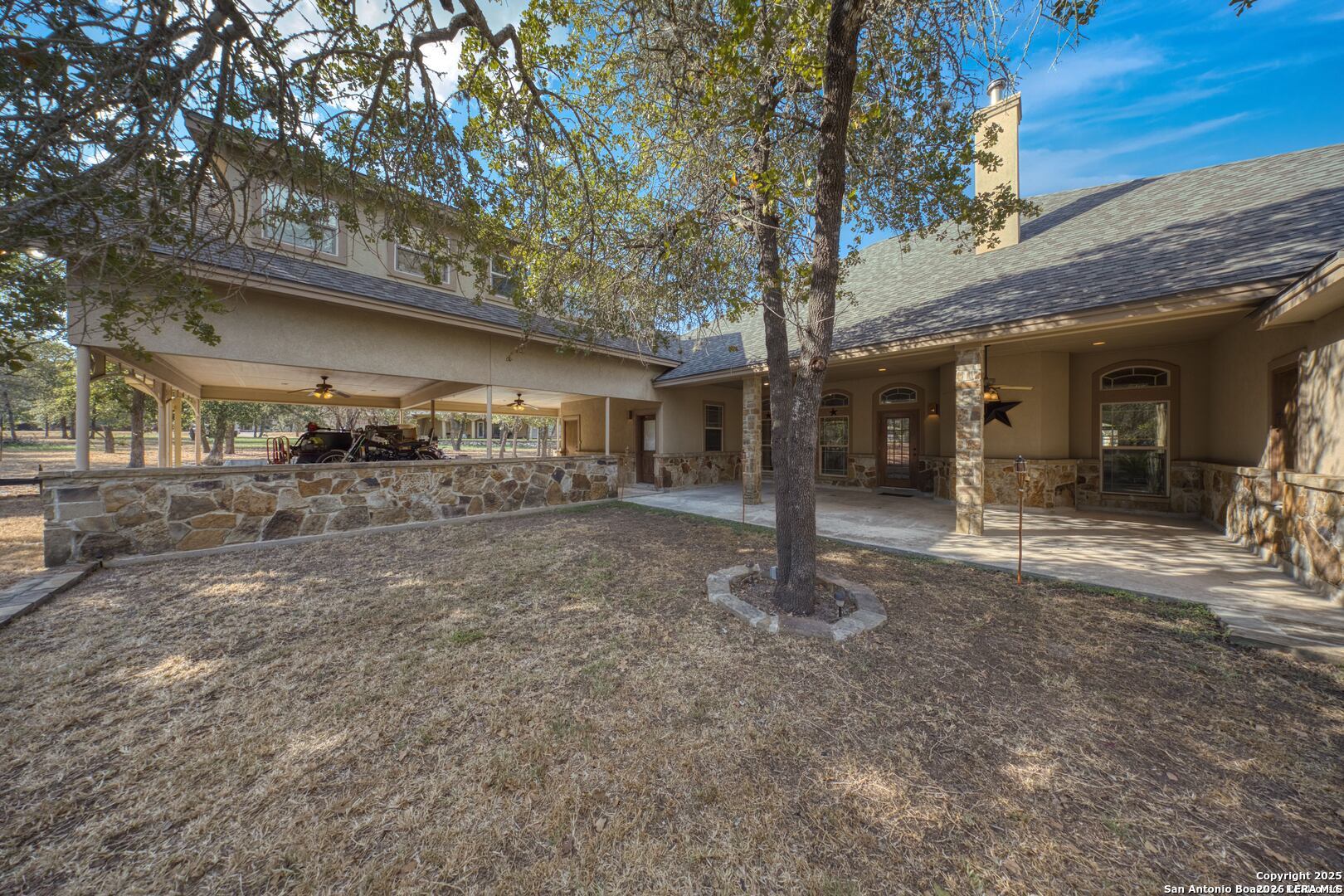 149 Legacy Trace La Vernia TX 78121