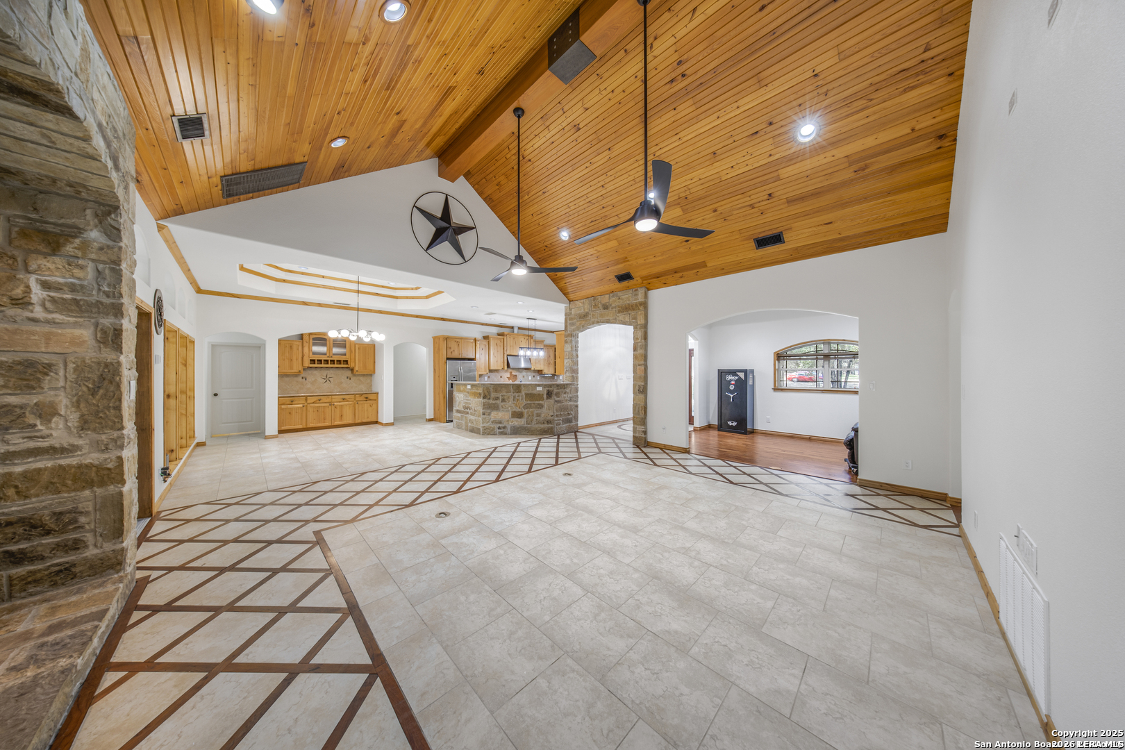149 Legacy Trace La Vernia TX 78121