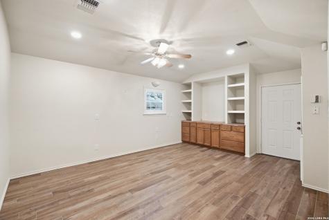 887 Lone Star Drive New Braunfels TX 78130