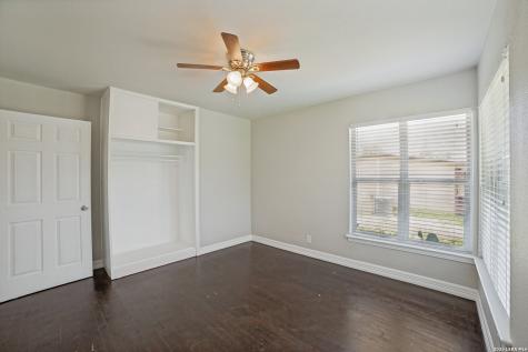 423 Karen Lane San Antonio TX 78209