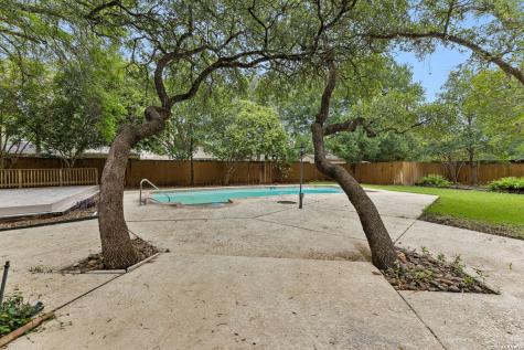 4501 Green Acres Woods Street San Antonio TX 78249