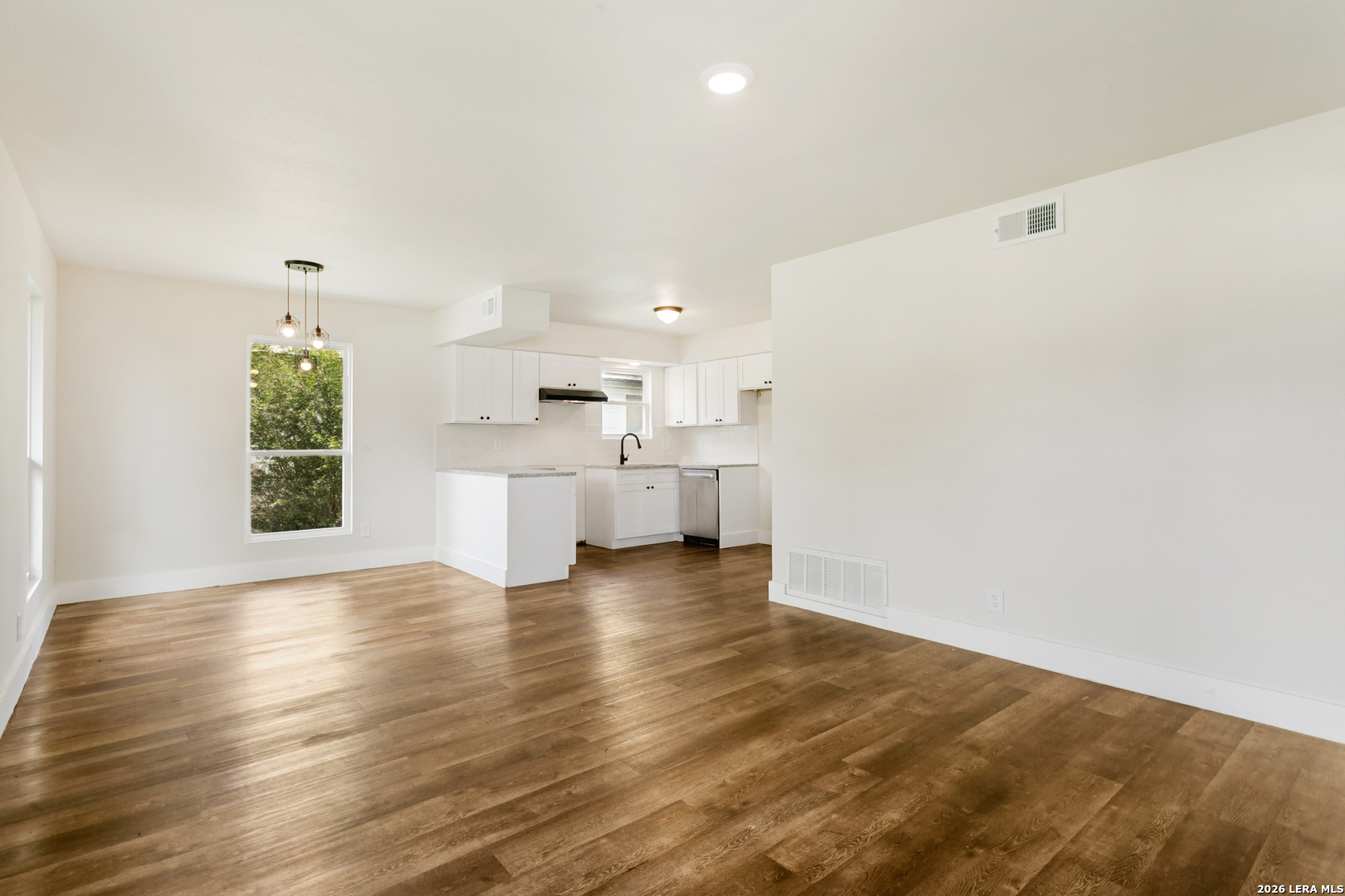 2712 Nacogdoches Road San Antonio TX 78217