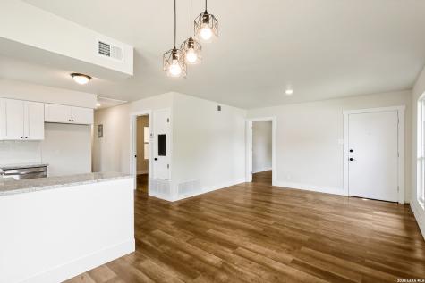 2712 Nacogdoches Road San Antonio TX 78217