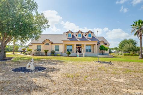 245 Hunters Dawn La Vernia TX 78121
