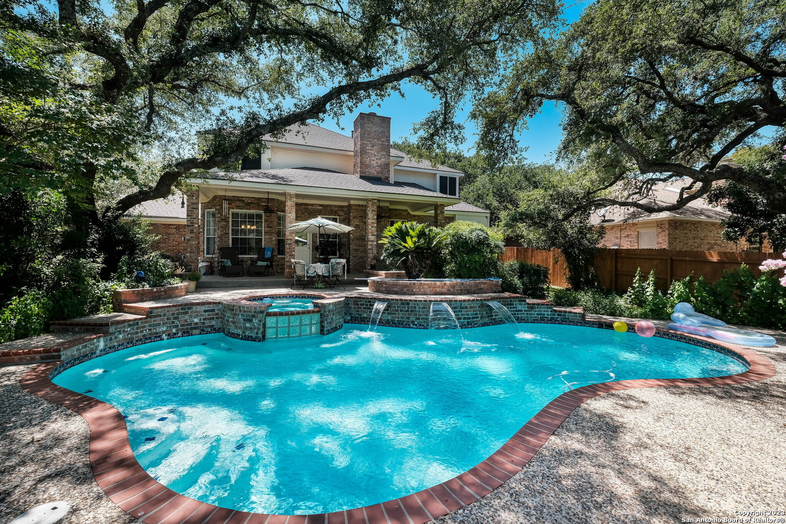 8710 Queen Heights San Antonio TX 78254