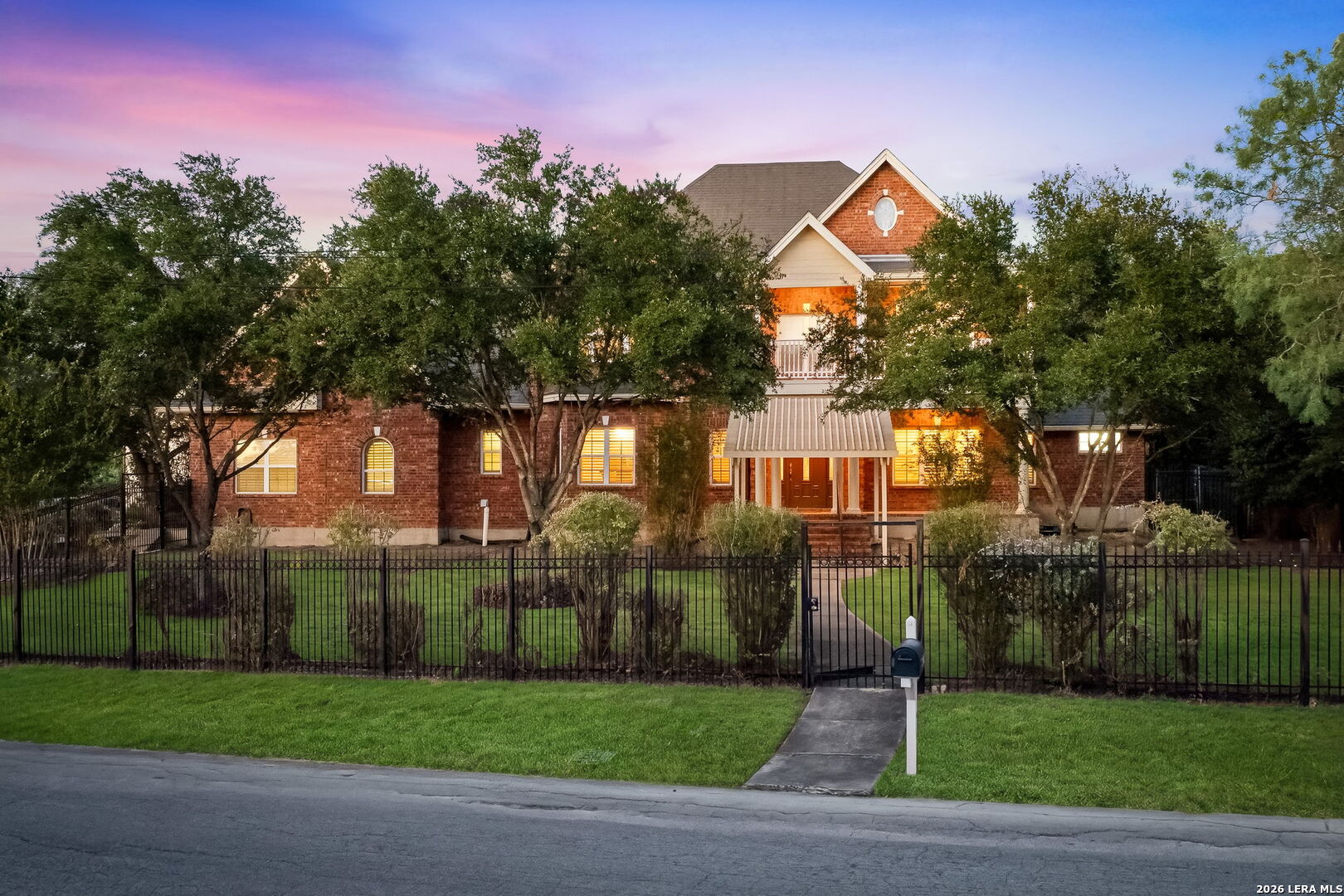 6519 Kings Crown W San Antonio TX 78233