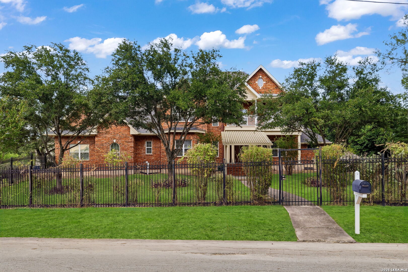 6519 Kings Crown W San Antonio TX 78233