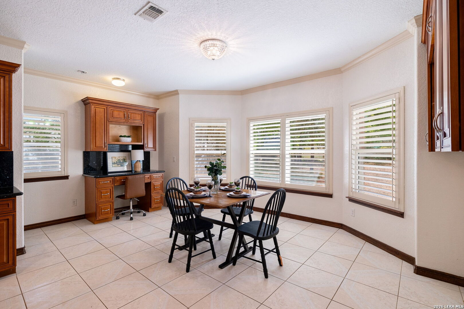 6519 Kings Crown W San Antonio TX 78233