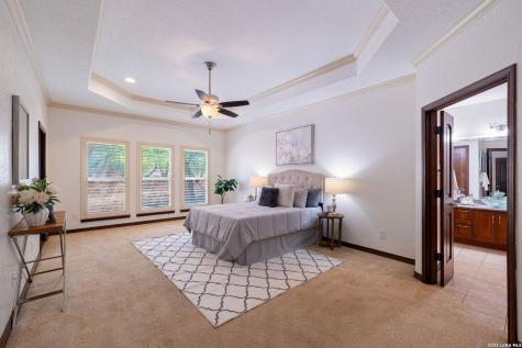 6519 Kings Crown W San Antonio TX 78233
