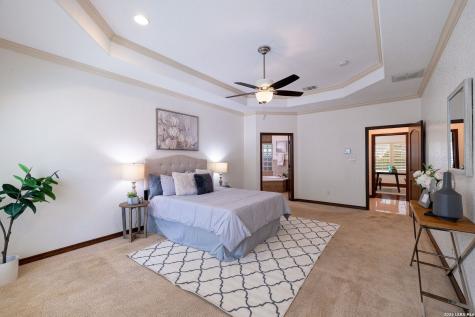 6519 Kings Crown W San Antonio TX 78233