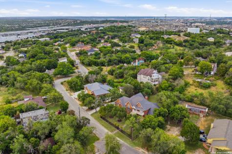 6519 Kings Crown W San Antonio TX 78233