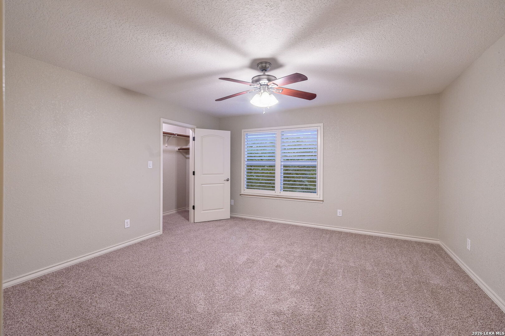 6519 Kings Crown W San Antonio TX 78233