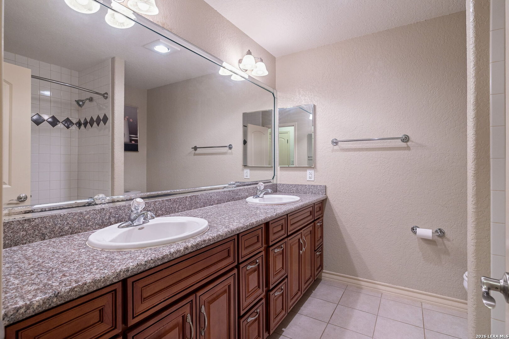 6519 Kings Crown W San Antonio TX 78233
