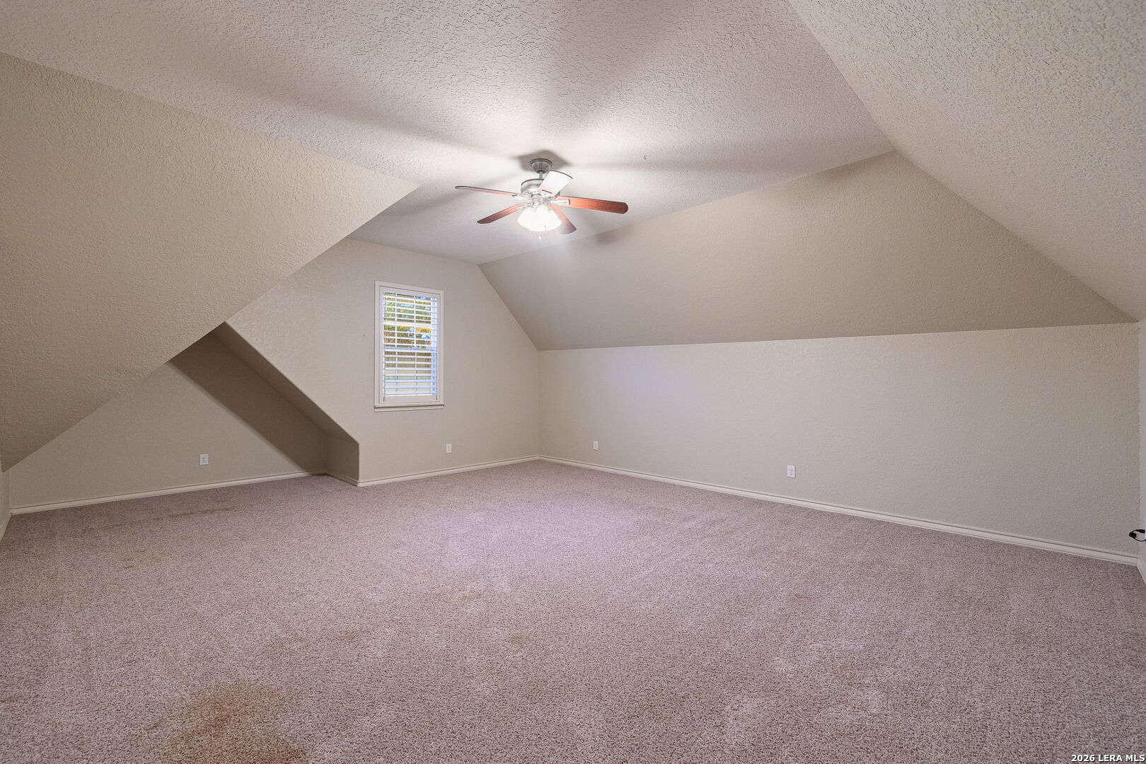 6519 Kings Crown W San Antonio TX 78233