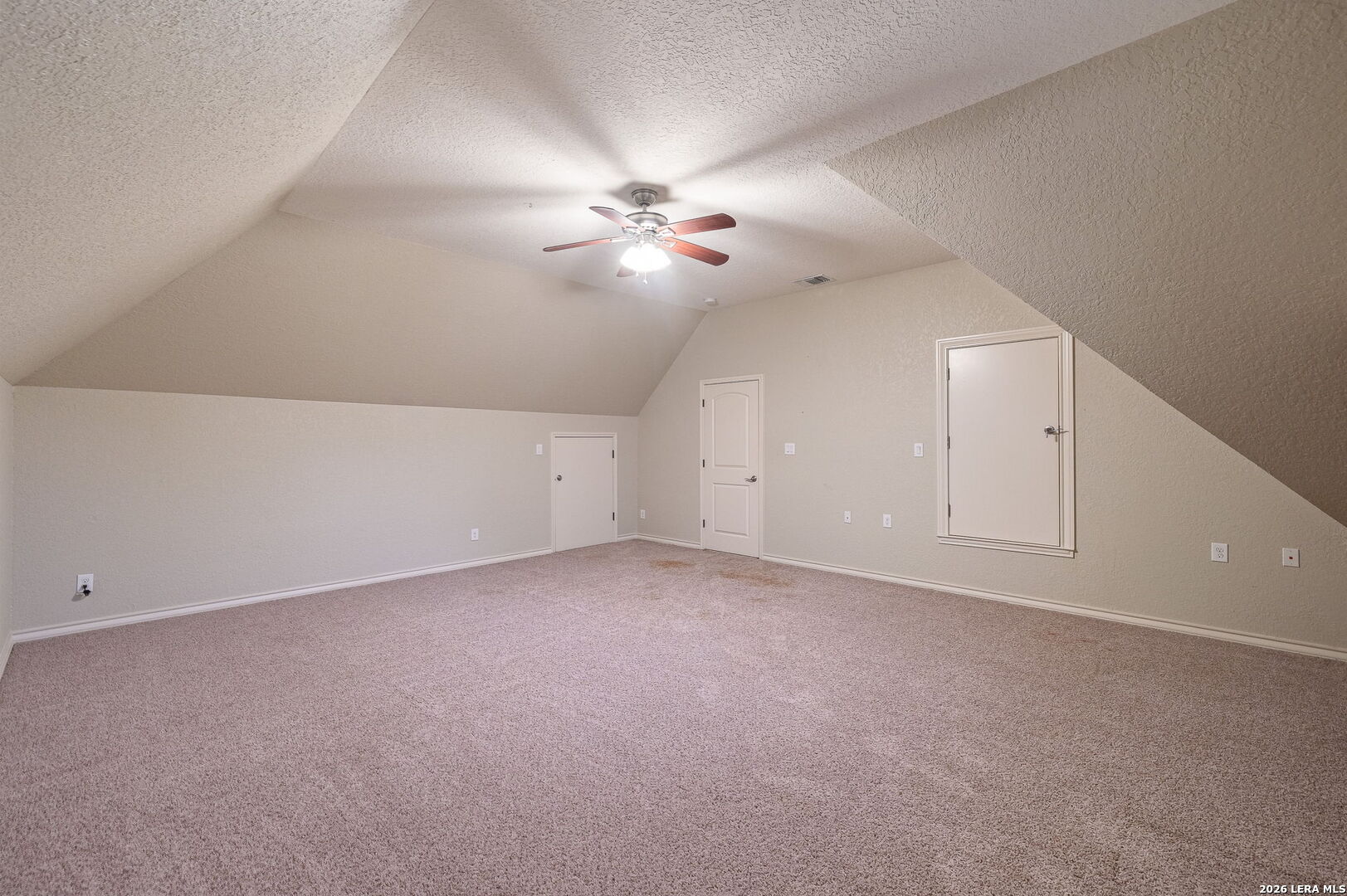 6519 Kings Crown W San Antonio TX 78233