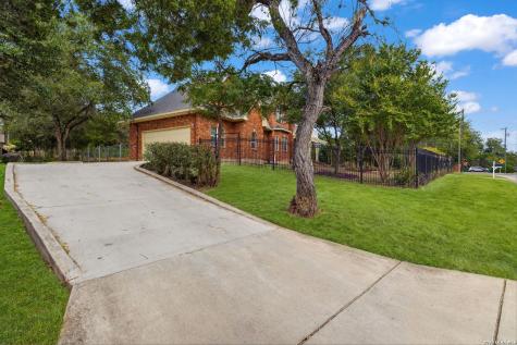 6519 Kings Crown W San Antonio TX 78233