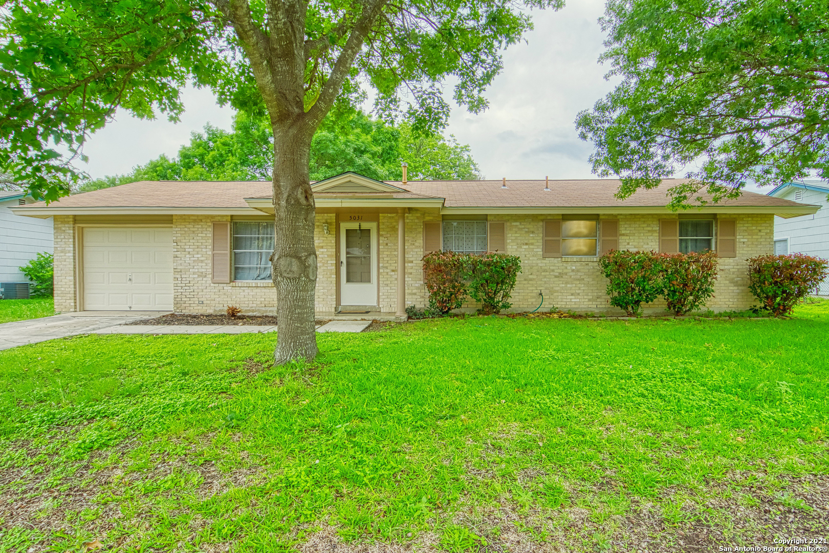 5031 Guinevere Drive San Antonio TX 78218