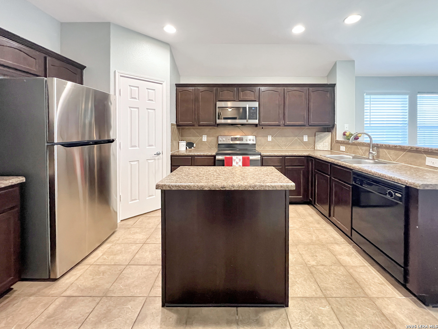 9242 Mare Country San Antonio TX 78254