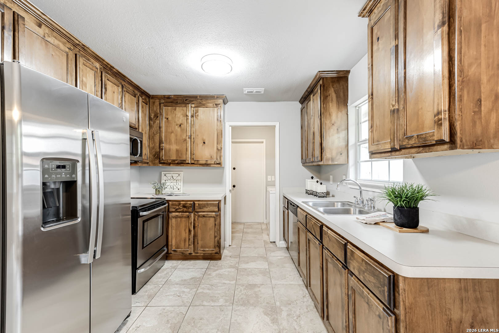 4635 La Loma Street San Antonio TX 78233