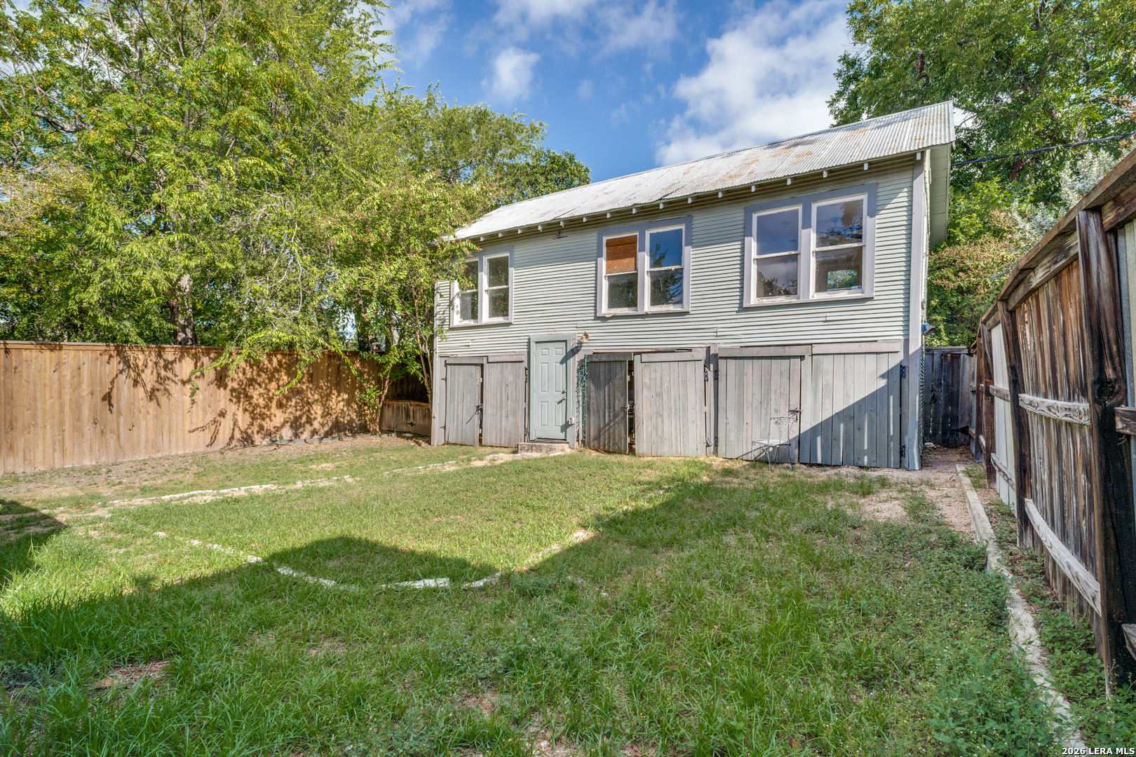 423 Queen Anne Court San Antonio TX 78209